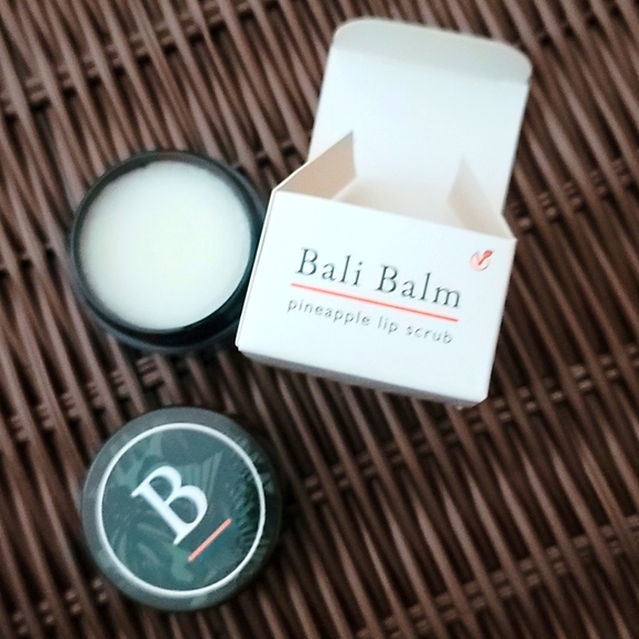 Bali Balm pineapple lip scrub. 15 ml. - Picture 1 of 1